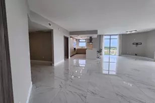 17301 Biscayne Blvd, North Miami Beach, FL 33160 - Photo 22