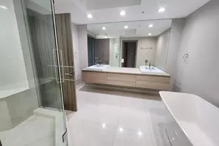 17301 Biscayne Blvd, North Miami Beach, FL 33160 - Photo 20