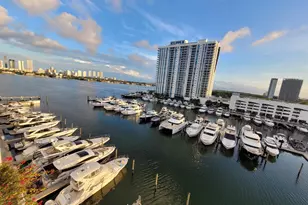 17301 Biscayne Blvd, North Miami Beach, FL 33160 - Photo 30