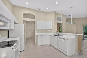 9840 Arbor View Dr S, Boynton Beach, FL 33437 - Photo 6