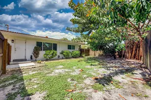 541 NE 44th St, Boca Raton, FL 33431 - Photo 12
