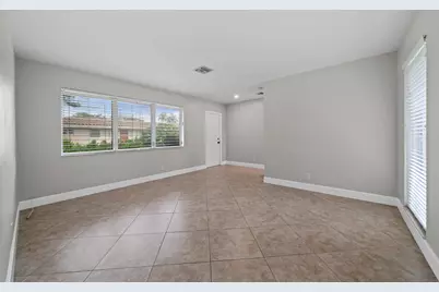 541 NE 44th Street #B, Boca Raton, FL 33431 - Photo 2