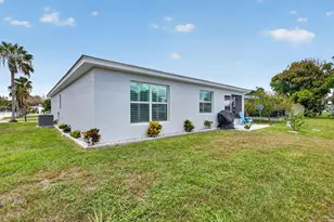 38 Spanish Way, Port Saint Lucie, FL 34952 - Photo 32
