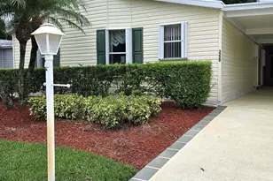 3229 Scarlet Tanager Ct, Port Saint Lucie, FL 34952 - Photo 2