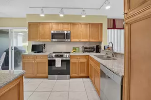 7825 Whispering Palms Dr, Boynton Beach, FL 33437 - Photo 10