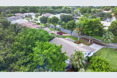 10873 NW 10th Place, Coral Springs, FL 33071 - Photo 40