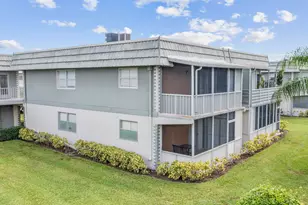 723 Flanders P, Delray Beach, FL 33484 - Photo 4