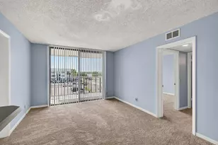 724 Executive Center Dr, West Palm Beach, FL 33401 - Photo 6
