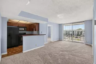 724 Executive Center Dr, West Palm Beach, FL 33401 - Photo 2