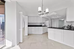 1900 Consulate Pl, West Palm Beach, FL 33401 - Photo 14