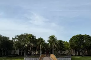 2451 E Centergate Dr, Miramar, FL 33025 - Photo 24