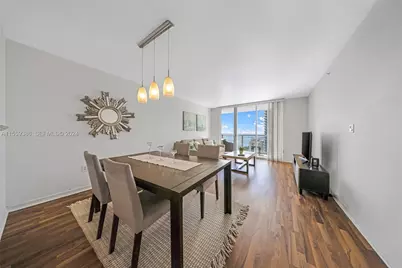 1155 Brickell Bay Drive #Apt 2207, Miami, FL 33131 - Photo 6