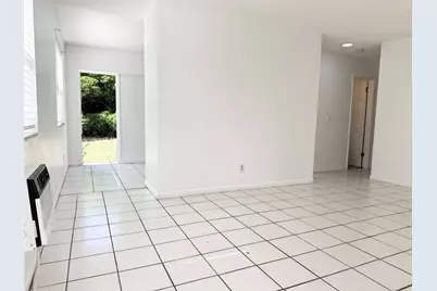 147 W 17th Street, Riviera Beach, FL 33404 - Photo 2