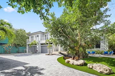 1313 Seabreeze Boulevard, Fort Lauderdale, FL 33316 - Photo 1