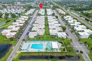 362 Burgundy H, Delray Beach, FL 33484 - Photo 2