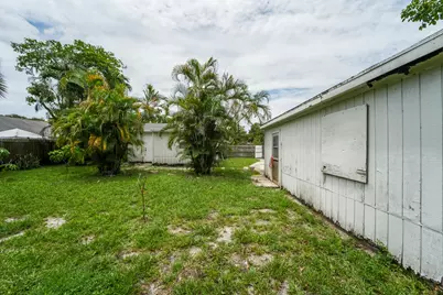 1007 Charles Street, West Palm Beach, FL 33401 - Photo 8