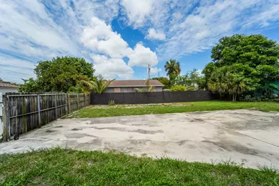 1007 Charles Street, West Palm Beach, FL 33401 - Photo 6