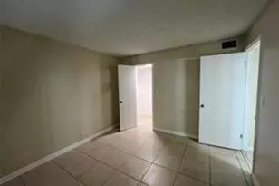 8040 Hampton Blvd, North Lauderdale, FL 33068 - Photo 34