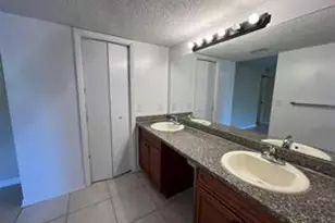 8040 Hampton Blvd, North Lauderdale, FL 33068 - Photo 18