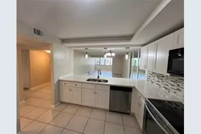 8040 Hampton Boulevard #104, North Lauderdale, FL 33068 - Photo 26