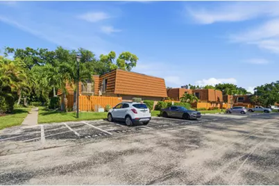 1438 Park Shore Circle #3, Fort Myers, FL 33901 - Photo 2