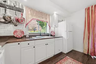 1438 Park Shore Cir, Fort Myers, FL 33901 - Photo 12
