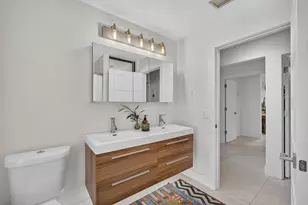 2613 Mohawk Cir, West Palm Beach, FL 33409 - Photo 36