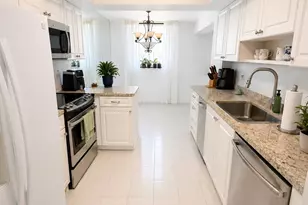 5380 N Ocean Dr, Singer Island, FL 33404 - Photo 4