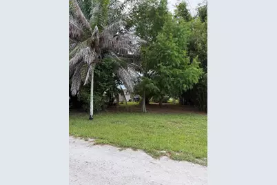 345 Citrus Drive, Loxahatchee, FL 33470 - Photo 1