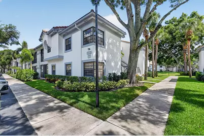 5451 Verona Drive #N, Boynton Beach, FL 33437 - Photo 2