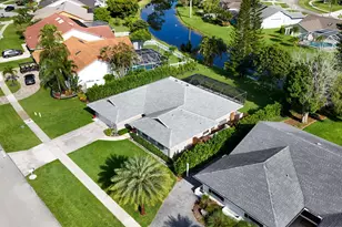 13471 Barberry Dr, Wellington, FL 33414 - Photo 28