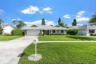 13471 Barberry Dr, Wellington, FL 33414 - Photo 2