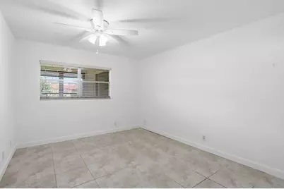 164 Seville G, Delray Beach, FL 33446 - Photo 12