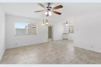 164 Seville G, Delray Beach, FL 33446 - Photo 8