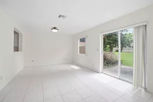 8596 Jade Dr, Tamarac, FL 33321 - Photo 12