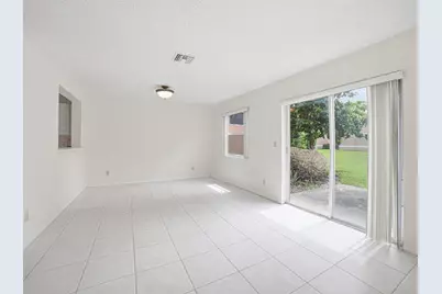 8596 Jade Drive, Tamarac, FL 33321 - Photo 14