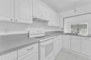 6705 W 26th Dr, Hialeah, FL 33016 - Photo 4