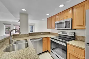650 Tennis Club Dr, Fort Lauderdale, FL 33311 - Photo 2