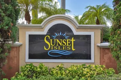 10360 Fox Trail Road S #Unit 1601, Royal Palm Beach, FL 33411 - Photo 1