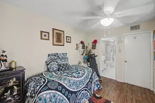 310 Buttonwood Ln, Boynton Beach, FL 33436 - Photo 12