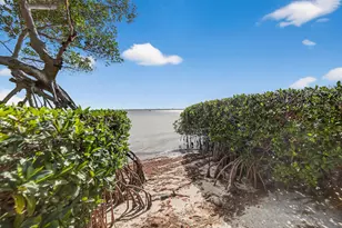 218 NE Edgewater Dr, Hutchinson Island, FL 34996 - Photo 14