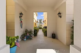 48 Live Oak Cir, Jupiter, FL 33469 - Photo 4