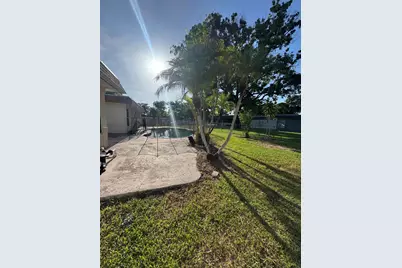7816 NW 70th Terrace, Tamarac, FL 33321 - Photo 30