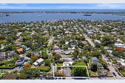330 Marlborough Place, West Palm Beach, FL 33405 - Photo 2