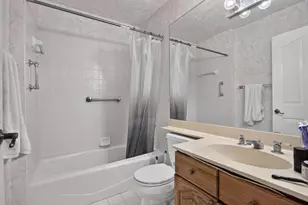 526 Misty Oaks Dr, Pompano Beach, FL 33069 - Photo 12