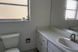3100 N Palm Aire Dr, Pompano Beach, FL 33069 - Photo 10
