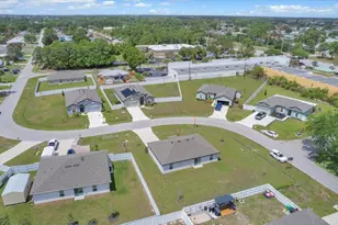 920 SW Castaneda Ln, Port Saint Lucie, FL 34953 - Photo 12