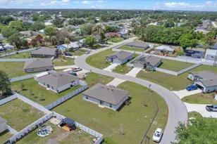 920 SW Castaneda Ln, Port Saint Lucie, FL 34953 - Photo 10