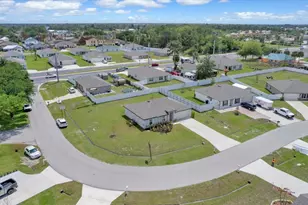 920 SW Castaneda Ln, Port Saint Lucie, FL 34953 - Photo 6