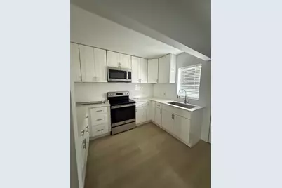 605 Ixoria #4, Fort Pierce, FL 34982 - Photo 1